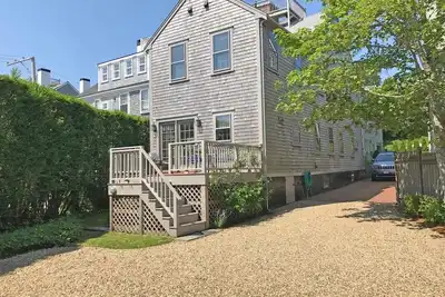 Image de 4br Home in the Heart of Town!