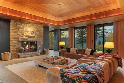 Image de Abode at Tuwi | Luxury Jackson Home With Mountain Views