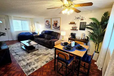 Image de Cozy Elevated Luxury - King Bed, Coffee Bar, Sleeps 5, Perfect for Families