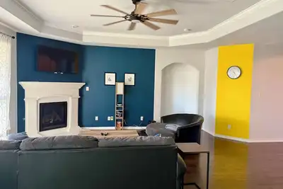 Image de Spacious 5-bedroom house in delightful Heath with Ac