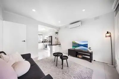 Cozy Two Bedrooms in Brunswick