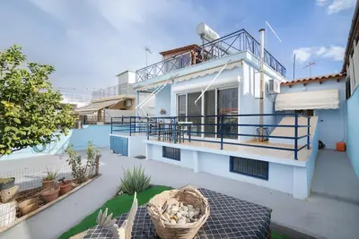 Image de Maria's Beach Escape Salamina