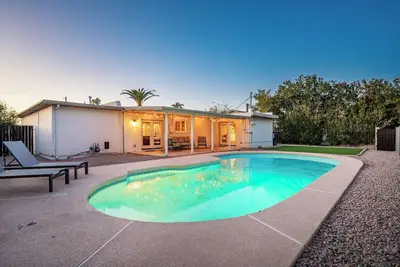 Image de 5 Beds w/ Heated Pool By Old Town & Asu, Dogs Welcome!