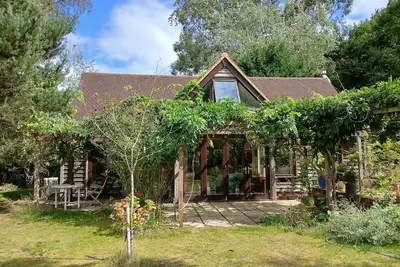 Image de Gardeners Hill Annex, pet friendly, with a garden in Churt