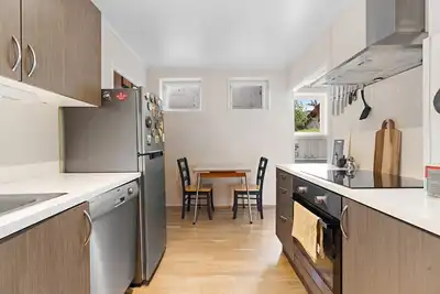 Image de Arctic Basement Flat – City Calm