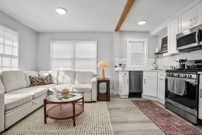 Image de House in Clinton, Ct - Tide Unit - Charming Furnished Boutique 1br