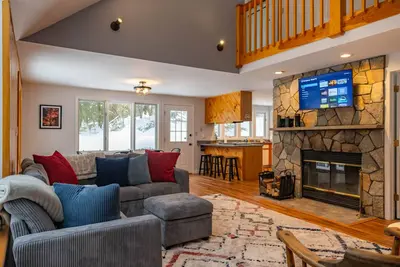 Image de Bluebird Lodge - Peaceful 3br/2ba w/ hot tub