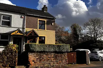 Image de Gorgeous Cottage in Stoke-on-Trent's \"village in the city\" - Penkhull