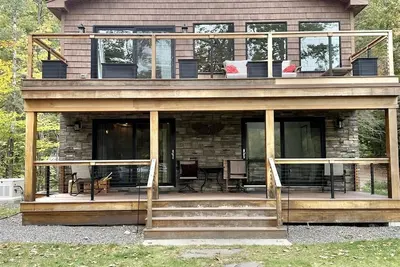 Image de Waterfront home has 3-bedroom 3 bath