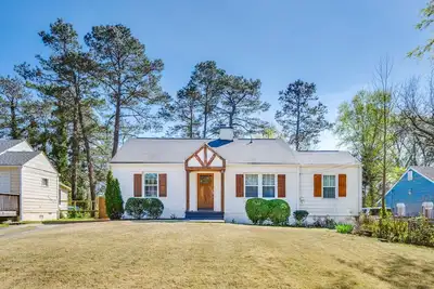 Image de Adorable Bungalow - East Atlanta