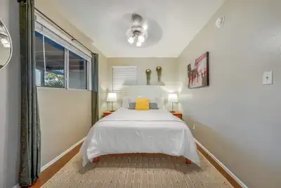 Image de House & Gh / Large Group or Family / Sleeps 10