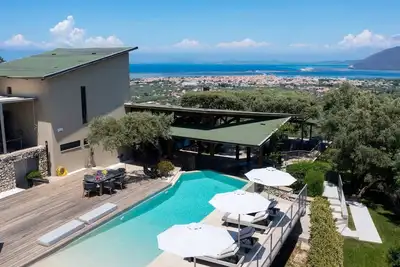 Image de Lavish Lefkada Villa | Villa Kendra | 4 Bedrooms | Private Outdoor Pool |.