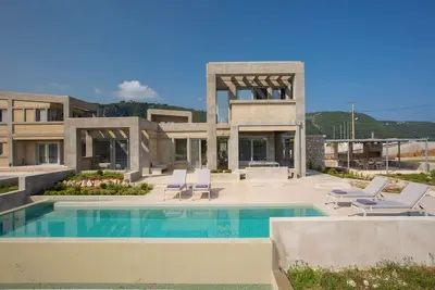 Image de Endearing Beachfront Lefkada Villa | Villa Ionian Jewel | 2 Bedrooms |.