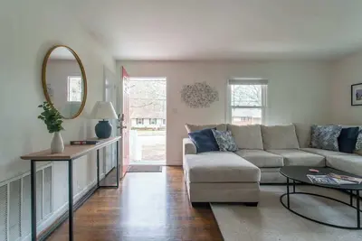 Image de Charming 3br Home w/ Fenced Yard Near Dt Raleigh