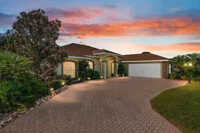 Image de Villa Louise: Great outdoor area with pool & spa