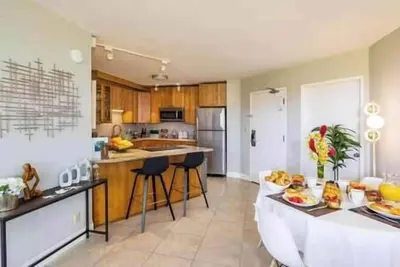 Image de Oceanview Retreat – 2 Side-by-Side Condos!