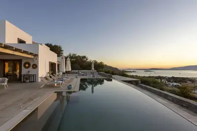 Image de Palmyra - Huit Chambres Villa, Couchages 16