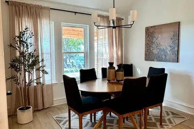 Image de Modern Country Haven – Stylishly Renovated Home with Timeless Charm