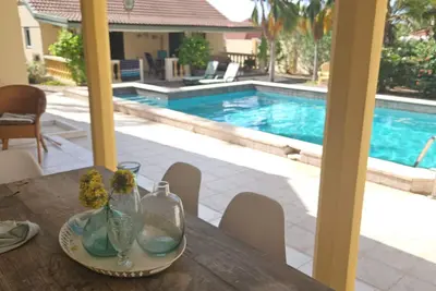 Image de New Listing! Pool/Garden Oasis! 3bd/2bath home w/ 2 Casitas to rent if needed!