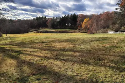 Image de Cozy 1-bedroom cottage in serene Pomfret.