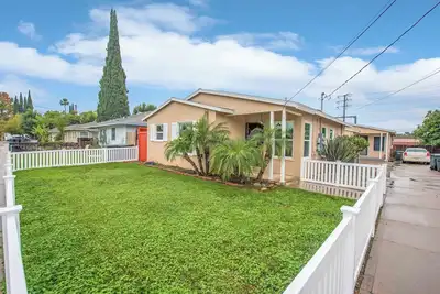 Image de Welcome to your home in Orange