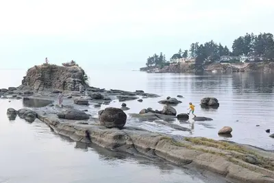 Image de Oceanfront Resort Corner Double Queen Beds Suite