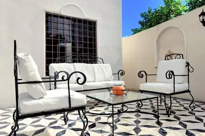 Image de Bugambilia House with Private Pool and Carport