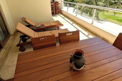 Image de Luxury apartment: pool and exclusive to the beach club for families and couples.