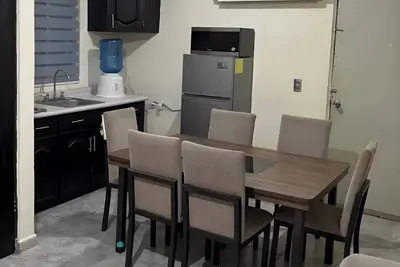 Image de Spacious, centrally located house near Laguna del Náinari