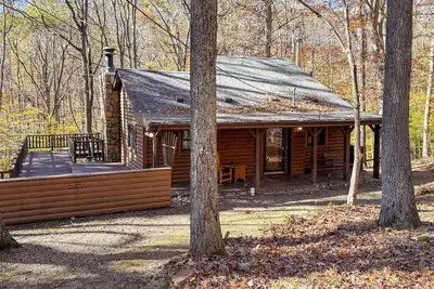 Image de Lake Access & Hot Tub! Serene Rockbridge Cabin