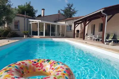 Image de Maison Jasmin : maison de vacances avec piscine privée, terrasses et Wi-Fi
