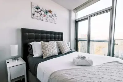 Image de RivetStays | The York Presidential Suite – 3 Bedroom Condo