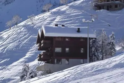 Image de 3 pièces confortable pour 4-5 personnes: Living - 1 chambre avec 1 lit double - 1 chambre avec 2 lit