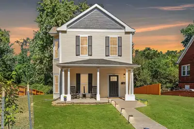 Image de New 4br Home | Great for Groups & Extended Visits