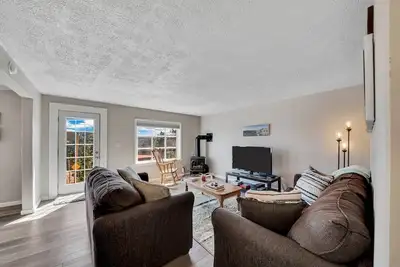 Summit Views Getaway