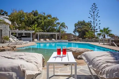 Image de Villa de vacances 'Scorpios Dream By Bestofmikonos' avec piscine privée, Wi-Fi & climatisation