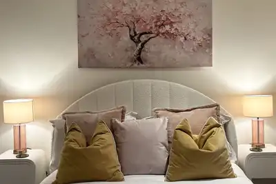 Image de Cottage-Salle de bain privée-Vue sur Rue