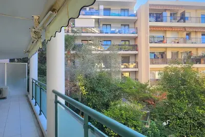 Image de 3p climatisés centre Cannes - Parking