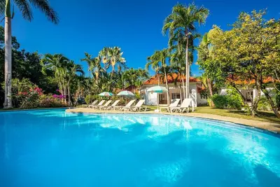 Image de Villa with private pool, 5 bedrooms, kids-friendly