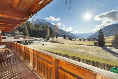 Image de Appartement « Burgerhof Dolomiten » avec vue sur la montagne, terrasse commune et Wi-Fi