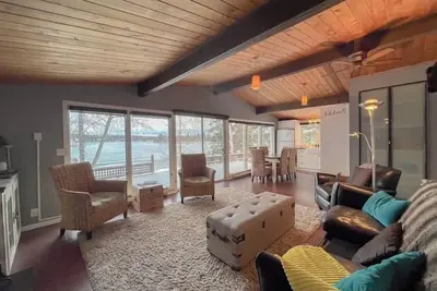 Image de Cozy, Clean Lakefront Cabin on Emma Lake