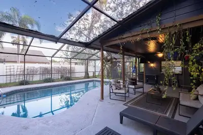 Raven N Bear Estates | Brandon/Valrico