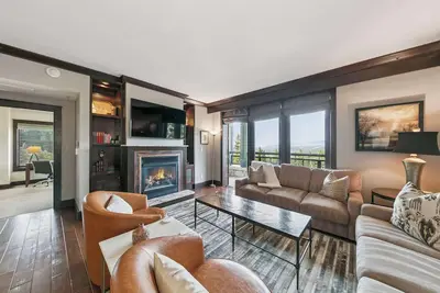 Image de Three-Bedroom · 3. 5 Bath · Valley View · Sleeps 8
