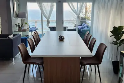 Image de Luxury Beach Getaway for 8