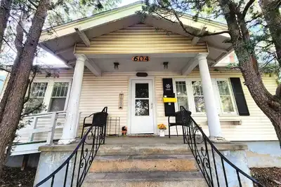 Image de The Cozy Corner in central Casper