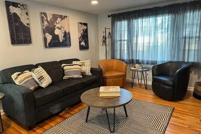 Image de Buffalo Airport Retreat: Spacious-Relaxing-Parking