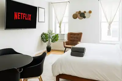 Image de Hoboken King Studio Apt 15 Min from Manhattan!