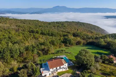Image de Magnifique maison à Pican avec sauna