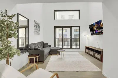 Image de Downtown Cleveland Loft 1br 1. 5 Bath Walking distance Stadium & East 4th Street