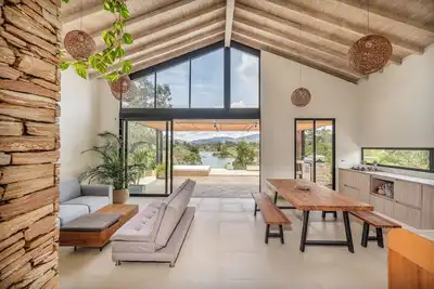 Image de El Penol-Guatape Paradise: Private Reservoir Access, Birdwatching & Fresh Air.